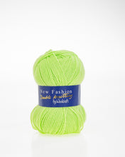 Load image into Gallery viewer, Woolcraft New Fashion Double Knit Yarn 100 Gram Ball