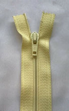 Load image into Gallery viewer, 24" (61cm) Nylon Open Ended Zips