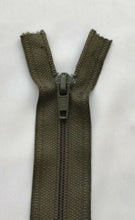 Load image into Gallery viewer, 10" (25cm) Nylon Open Ended Zips